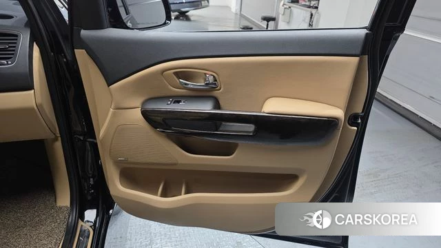 Kia The New Carnival id 4610374 из Кореи 17