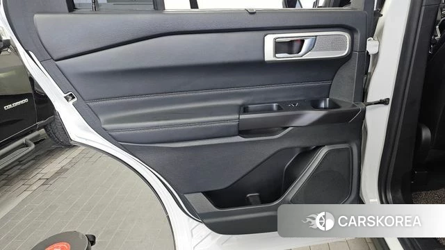 Ford Explorer 6th Generation id 4530354 из Кореи 17