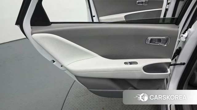 Hyundai Ionic 6 id 4893802 из Кореи 17