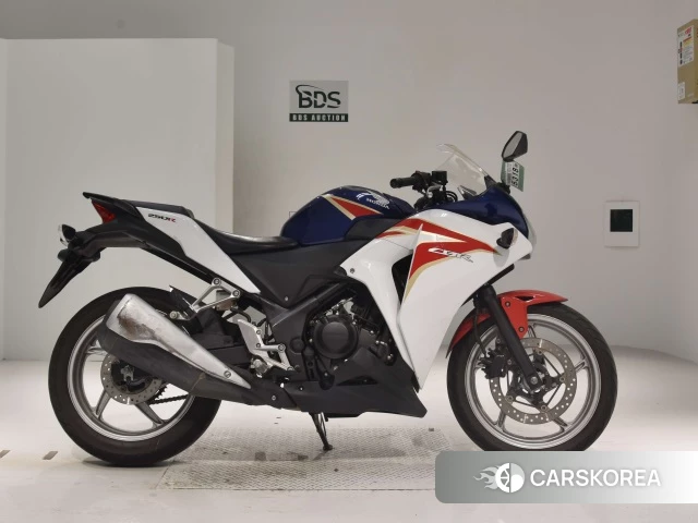Проданный Honda CBR250R 2011 из Японии