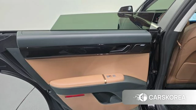 Hyundai Grandeur Hybrid (GN7) id 4917204 из Кореи 17