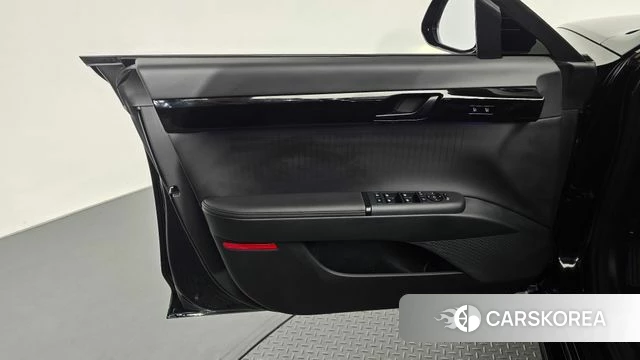 Hyundai Grandeur Hybrid (GN7) id 4880030 из Кореи 17
