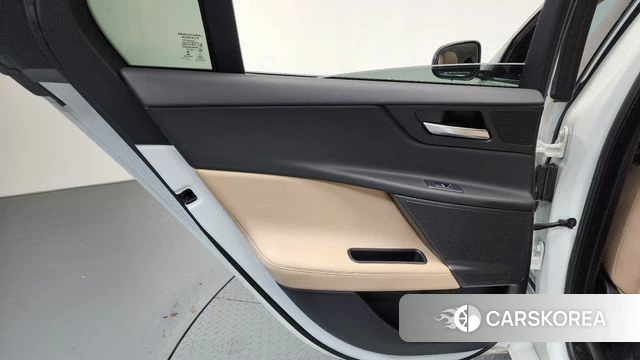 Jaguar XE id 4197107 из Кореи 17