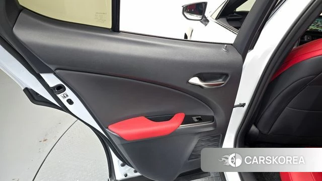 Lexus UX300h id 4421591 из Кореи 17