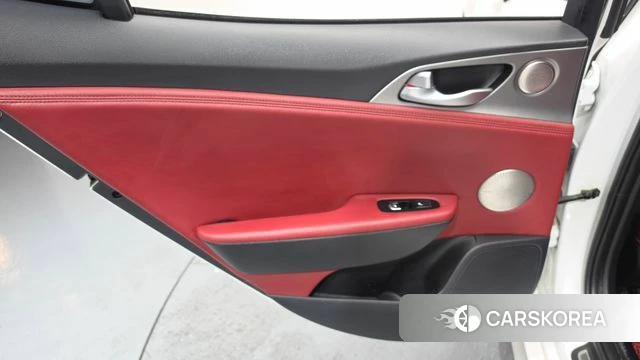Kia Stinger id 4658103 из Кореи 17