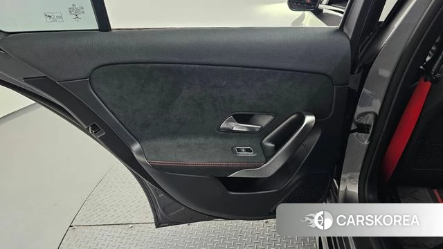Mercedes-Benz A-Class W177 id 4534140 из Кореи 17
