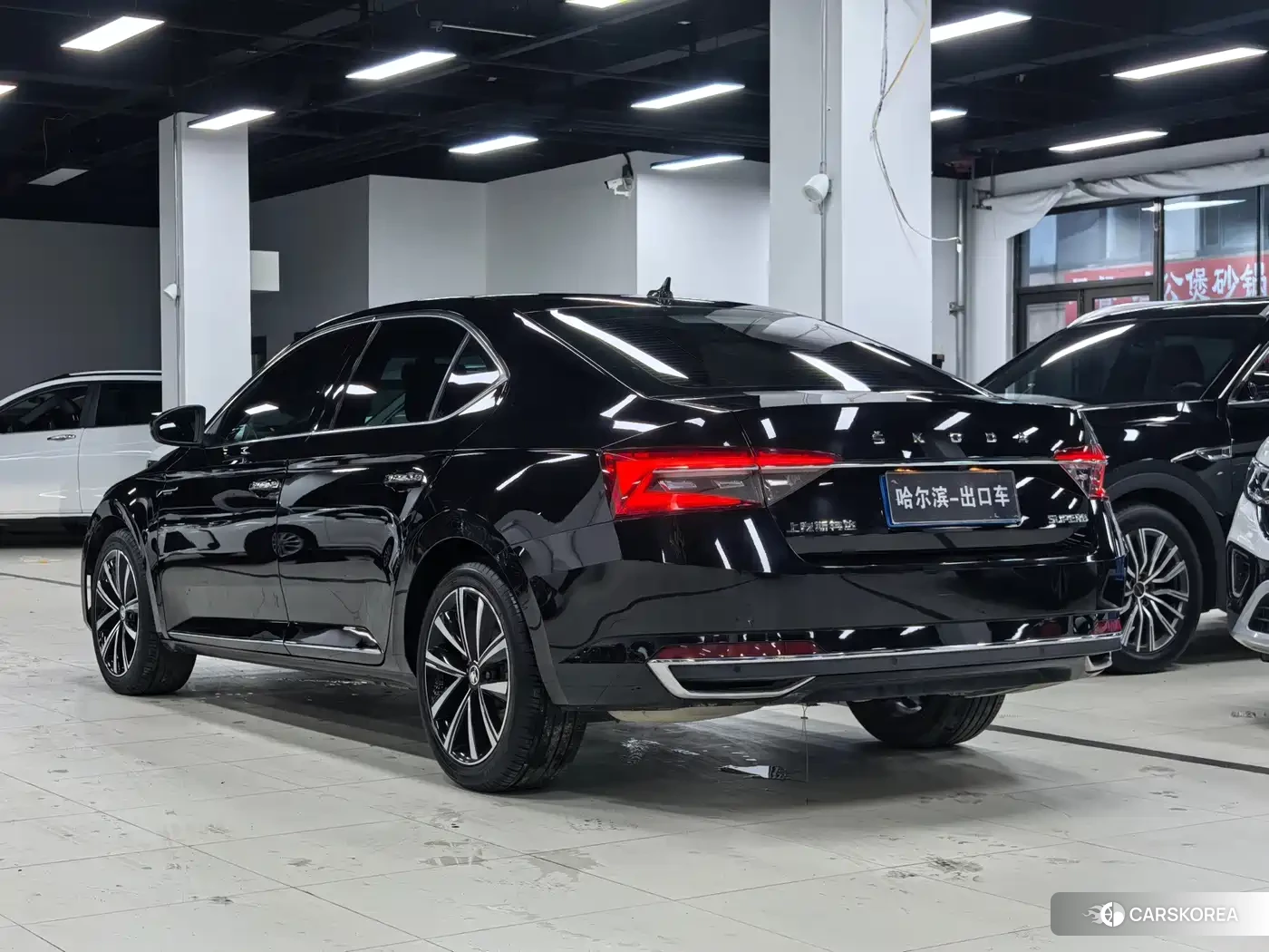 Skoda Superb id 4679559 из Китая 17
