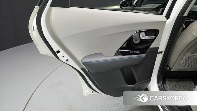 Kia Niro id 4483039 из Кореи 17