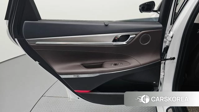 Hyundai The New Grandeur IG Hybrid id 4562382 из Кореи 17