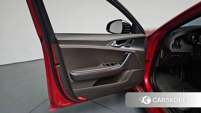 Kia Stinger id 4520612 из Кореи 17