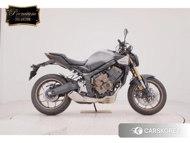 Проданный Honda CB650R-2E CLUTCH 2025 из Японии