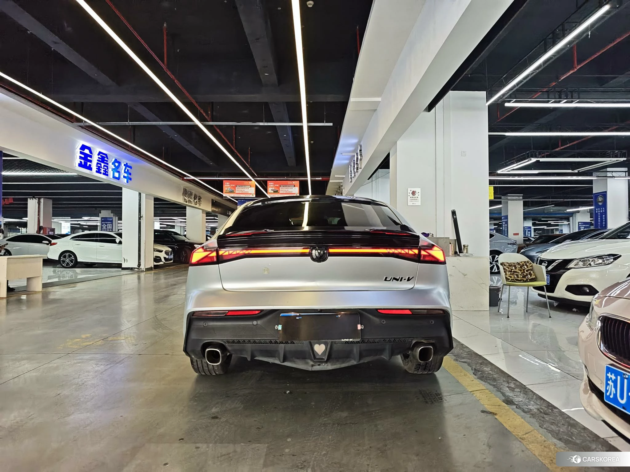 Chang'an UNI-V id 4419130 из Китая 17