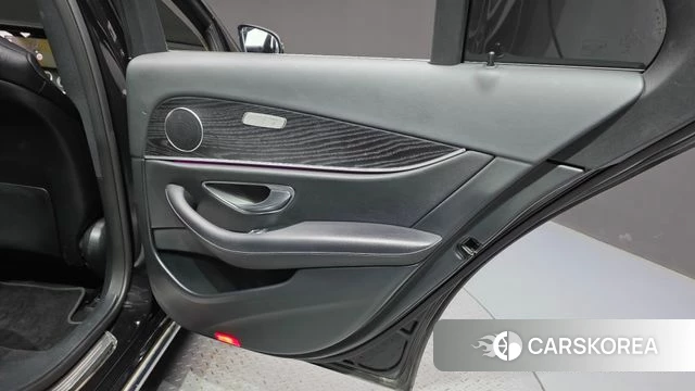 Mercedes-Benz E-Class W213 id 4727832 из Кореи 17