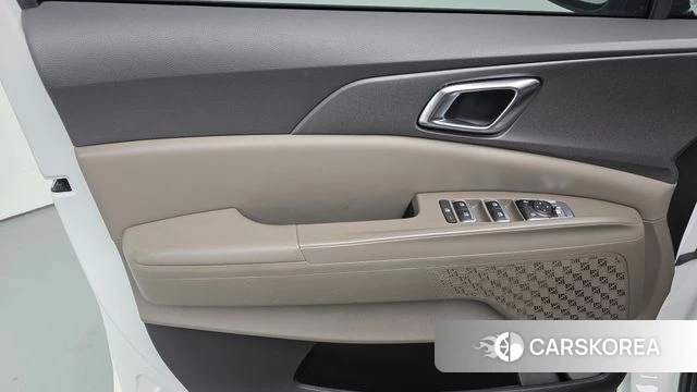 Kia The New Carnival 4th Generation id 4421876 из Кореи 17