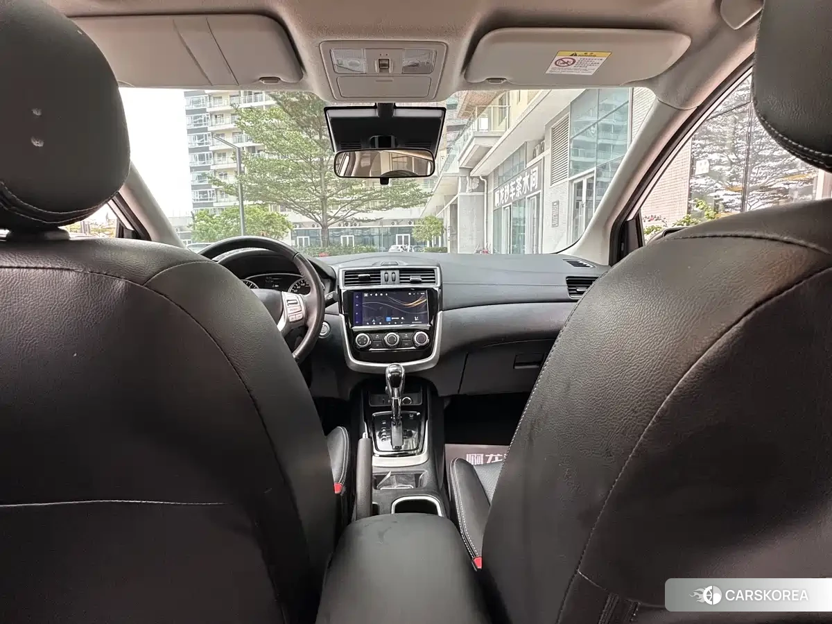 Nissan Tiida id 4570704 из Китая 17