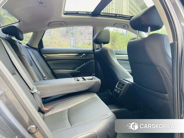 Honda Accord id 4278629 из Китая 17
