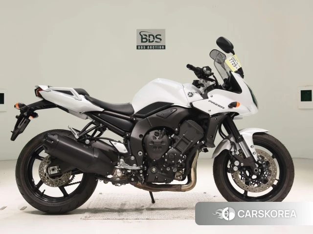 Проданный Yamaha FZ1 FEATHER 2011 из Японии