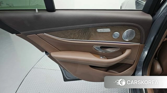 Mercedes-Benz E-Class W213 id 4900504 из Кореи 17