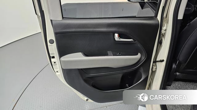 Kia The New Kia Ray id 4591401 из Кореи 17