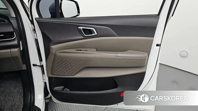 Kia The New Carnival 4th Generation id 4691127 из Кореи 17