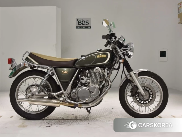 Проданный Yamaha SR 400 2013 из Японии