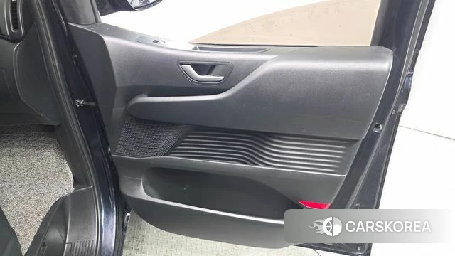 Hyundai Staria id 4360743 из Кореи 17