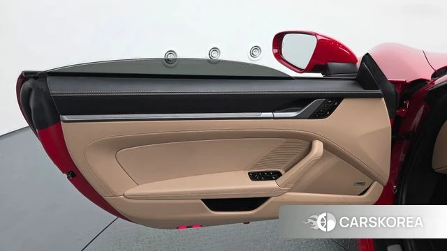 Porsche 911(992) id 4445901 из Кореи 17