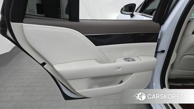 Genesis G90 (RS4) id 4201750 из Кореи 17