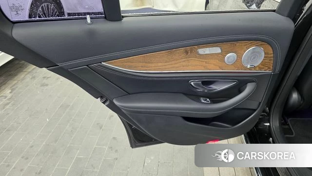 Mercedes-Benz E-Class W213 id 4751459 из Кореи 17