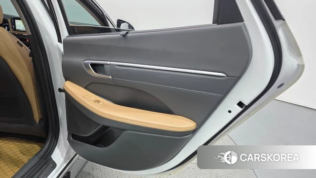 Hyundai Sonata Hybrid (DN8) id 4609888 из Кореи 17