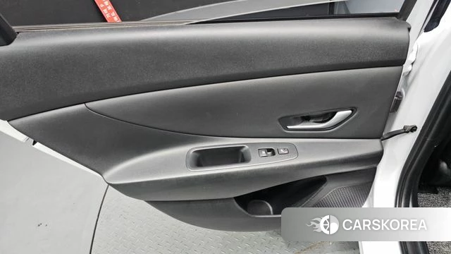 Hyundai Avante Hybrid (CN7) id 4195614 из Кореи 17