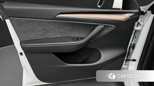 Tesla Model Y id 4523468 из Кореи 17