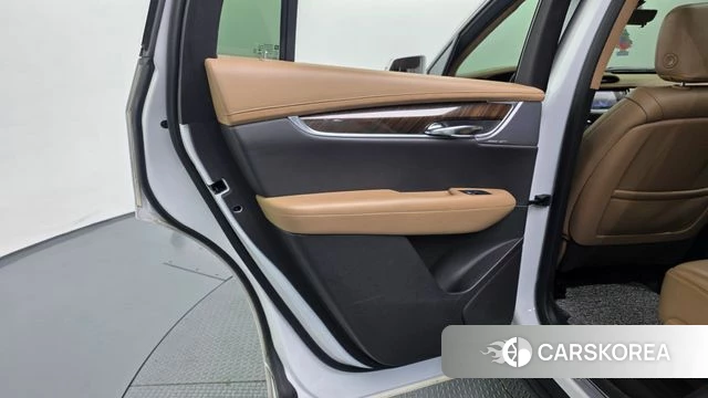 Cadillac XT6 id 4849549 из Кореи 17