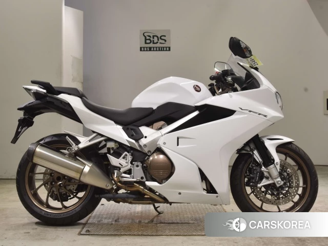 Проданный Honda VFR800F 2016 из Японии, фото 2