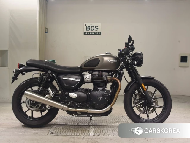 Проданный Triumph STREET TWIN 2019 из Японии