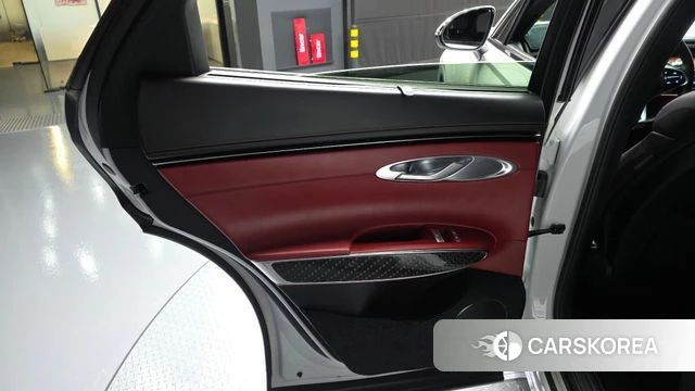 Genesis GV70 id 4282880 из Кореи 17