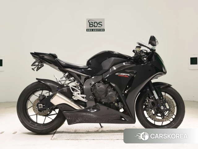 Проданный Honda CBR1000RR 2012 из Японии