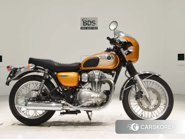 Проданный Kawasaki W800 2011 из Японии