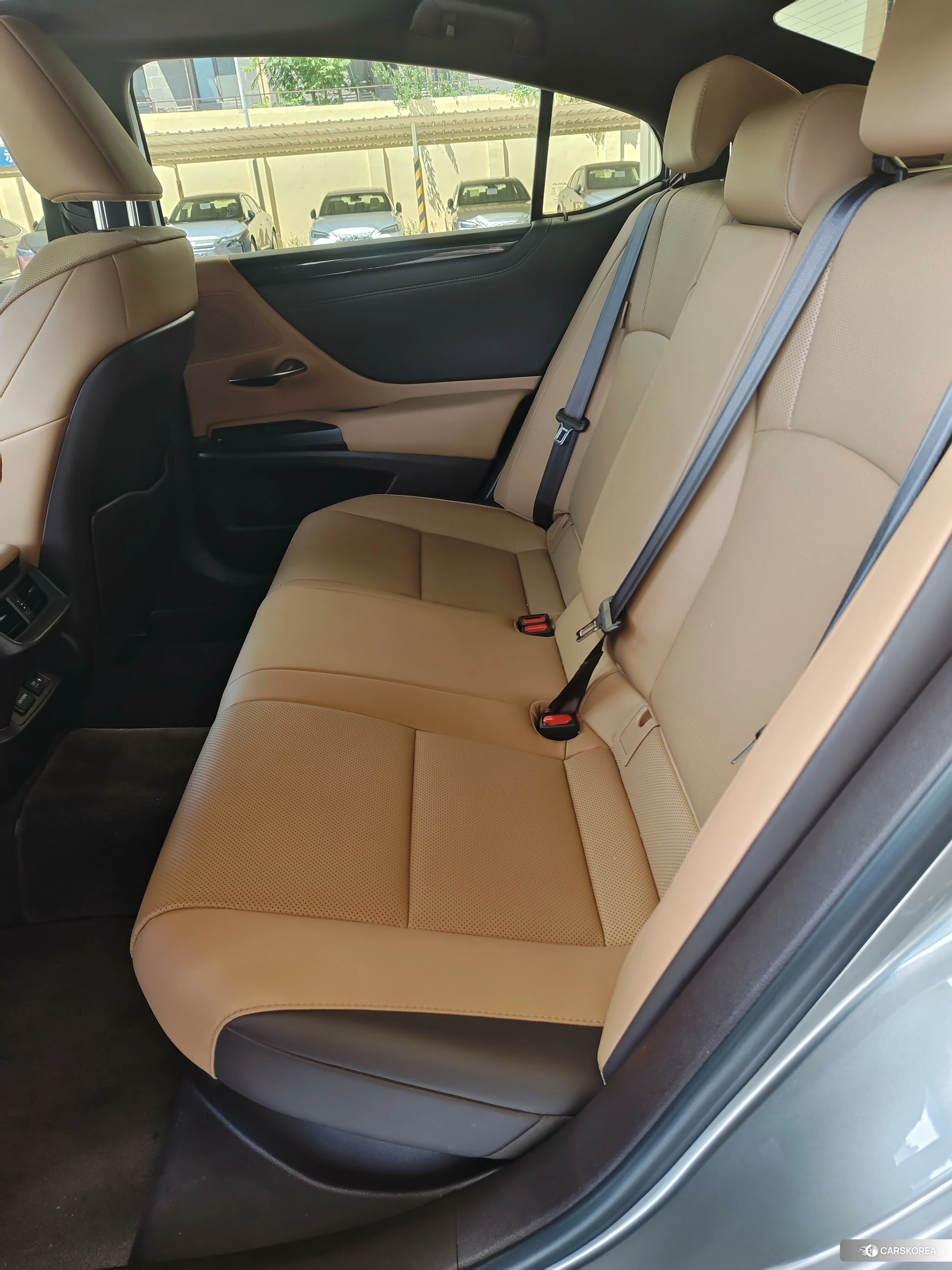 Lexus ES id 4426763 из Китая 17