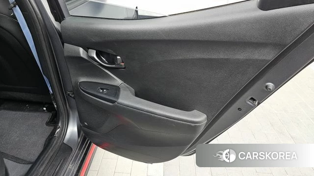 Hyundai Veloster (JS) id 4435638 из Кореи 17