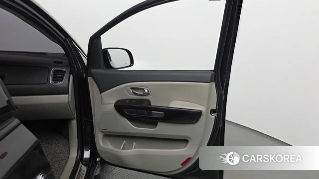 Kia The New Carnival id 4708648 из Кореи 17