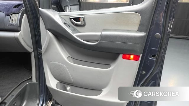 Hyundai The New Grand Starex id 4197251 из Кореи 17