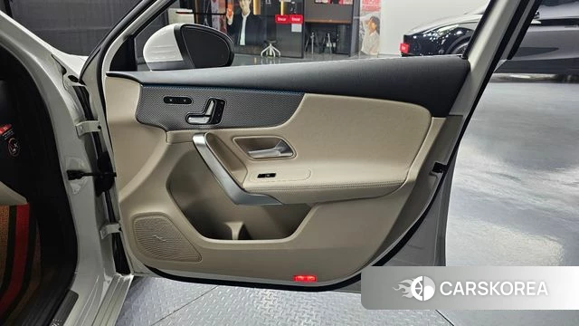 Mercedes-Benz A-Class W177 id 4383200 из Кореи 17