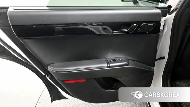 Hyundai Grandeur (GN7) id 4267220 из Кореи 17