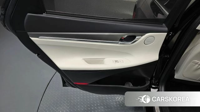 Hyundai The New Grandeur IG Hybrid id 4592321 из Кореи 17