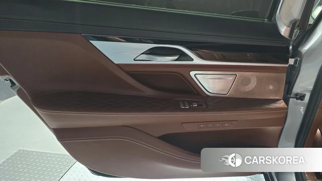 BMW 7 Series (G11) id 4930285 из Кореи 17