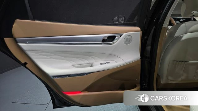 Hyundai The New Grandeur IG Hybrid id 4395877 из Кореи 17