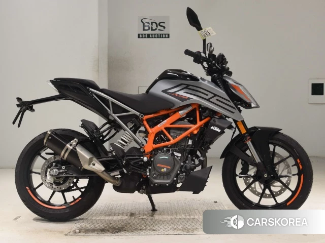 Проданный KTM 125 DUKE 2022 из Японии, фото 2