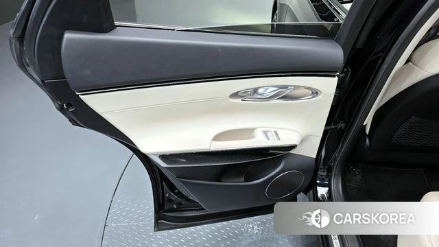 Genesis GV70 id 4250366 из Кореи 17