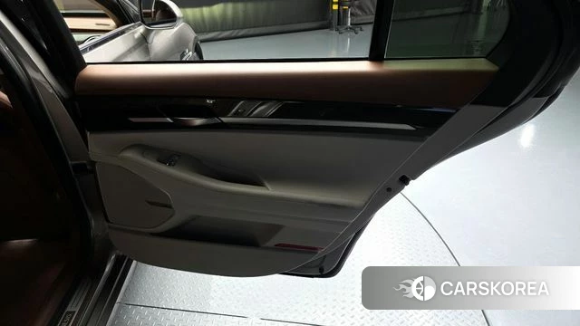 Genesis G90 id 4776023 из Кореи 17